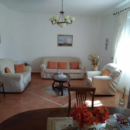 Villa La Al Mare